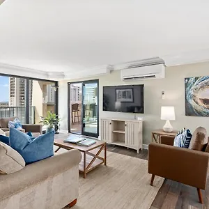 Expansive Lanai W/ Panoramic Views - Walk To Waikiki Beach Honolulu